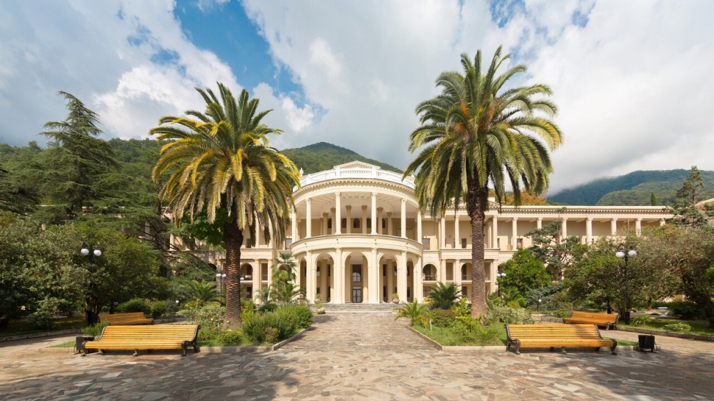 Гостиничный комплекс «Amra Park-Hotel & Spa».jpg Гостиничный комплекс «Amra Park-Hotel & Spa».jpg