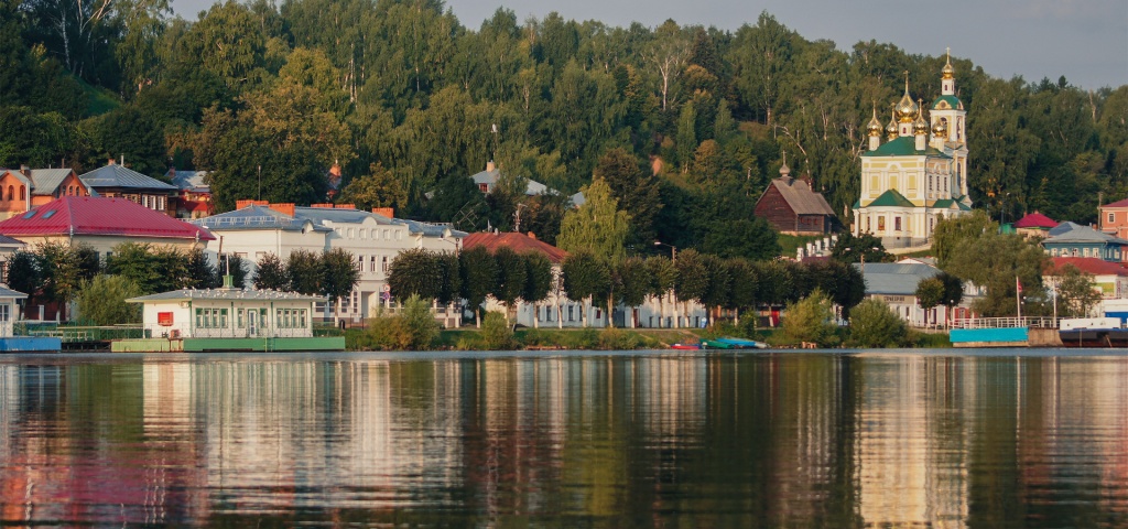 Город Плёс — муза Левитана.jpg Город Плёс — муза Левитана.jpg