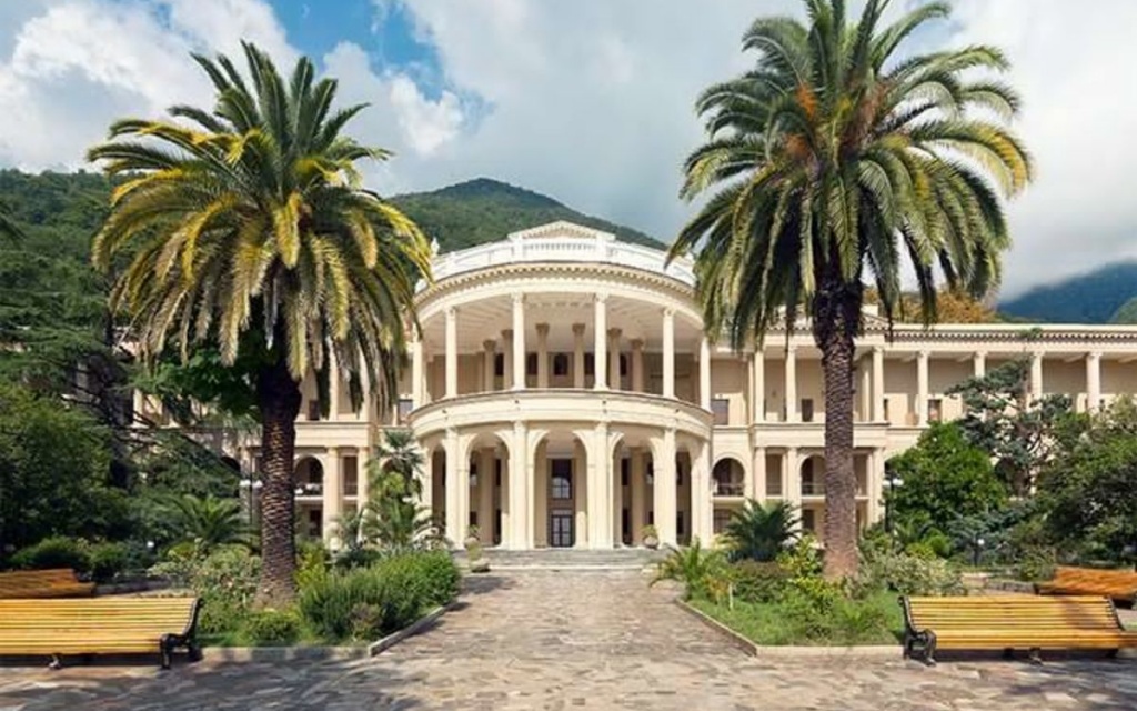 Гостиничный комплекс «Amra Park-Hotel & Spa».jpg Гостиничный комплекс «Amra Park-Hotel & Spa».jpg
