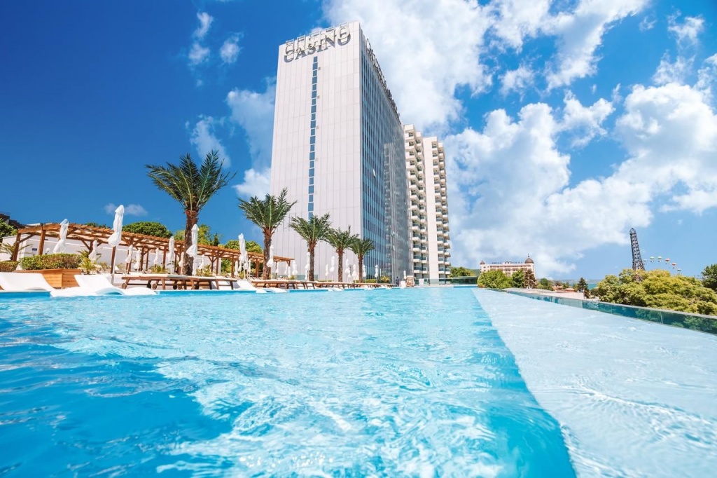 International hotel casino & tower suites.jpg