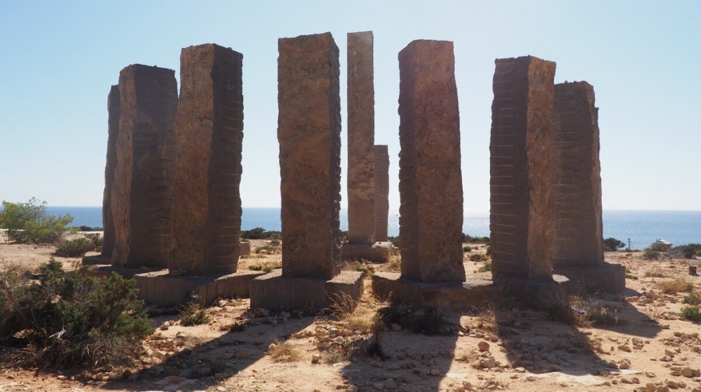 stonehenge.jpg stonehenge.jpg